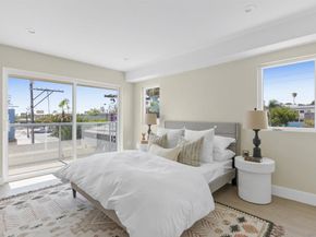 1952 Hornblend St 1, San Diego CA 92109