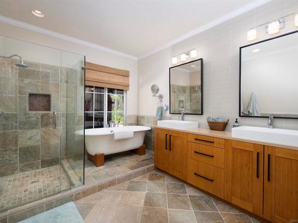 1334 Deerbrook Dr, San Marcos CA 92069