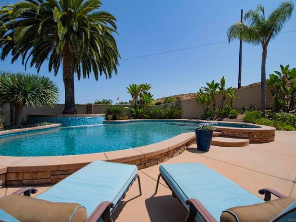 1334 Deerbrook Dr, San Marcos CA 92069