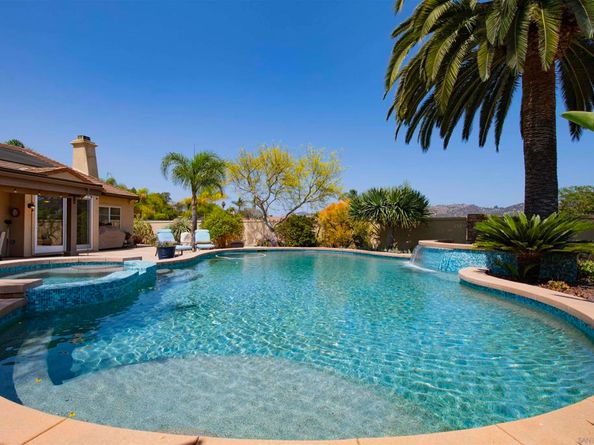 1334 Deerbrook Dr, San Marcos CA 92069