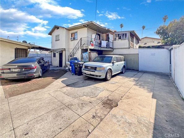 614 W 60th Street, Los Angeles CA 90044