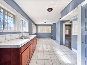 614 W 60th Street, Los Angeles CA 90044