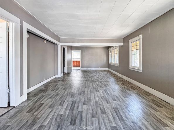 614 W 60th Street, Los Angeles CA 90044