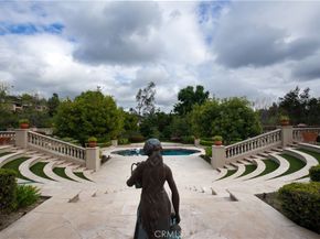 10472 Villa Del Cerro, Santa Ana CA 92705