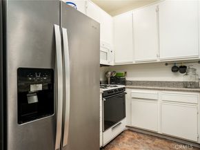 640 W 4th 315, Long Beach CA 90802