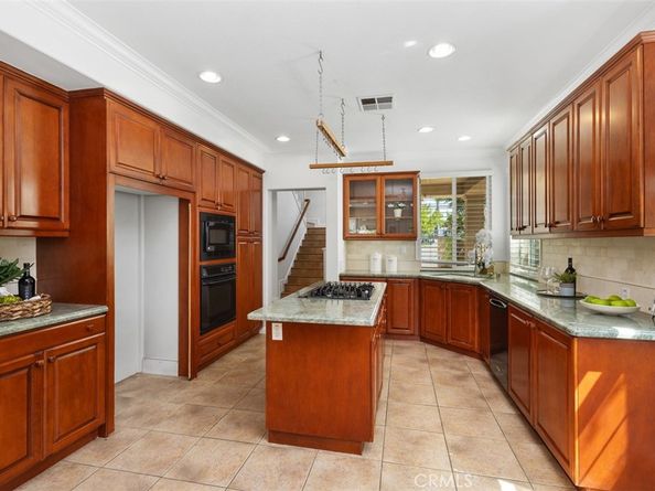 6632 Cedarwood Drive, Huntington Beach CA 92648