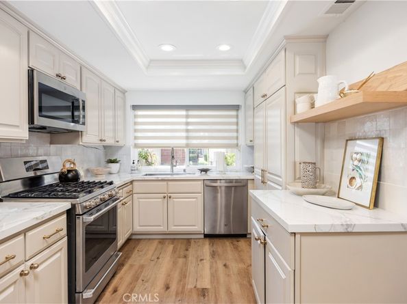 17292 Candleberry, Irvine CA 92612