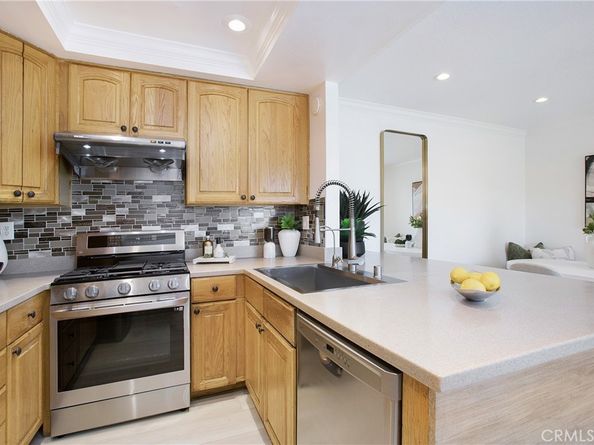 53 Wellesley, Irvine CA 92612
