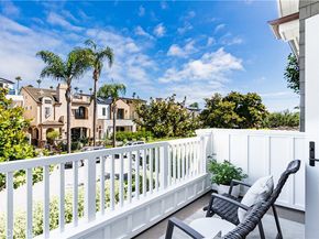 435 Fernleaf Avenue 1, Corona Del Mar CA 92625