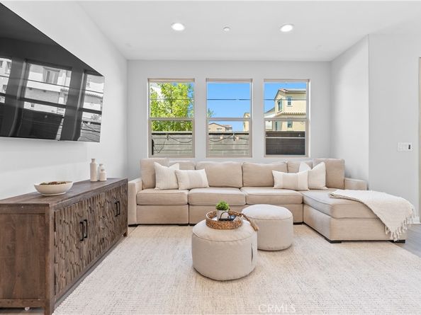 171 Moonflower, Rancho Mission Viejo CA 92694