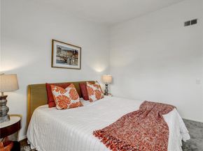 43 Glenhurst, Irvine CA 92604