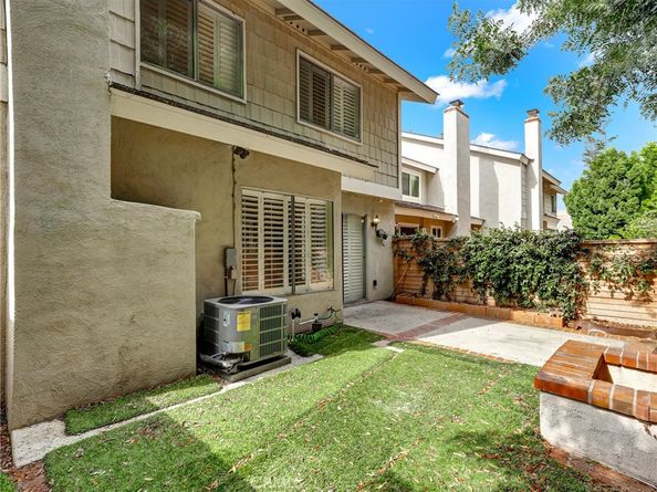 43 Glenhurst, Irvine CA 92604
