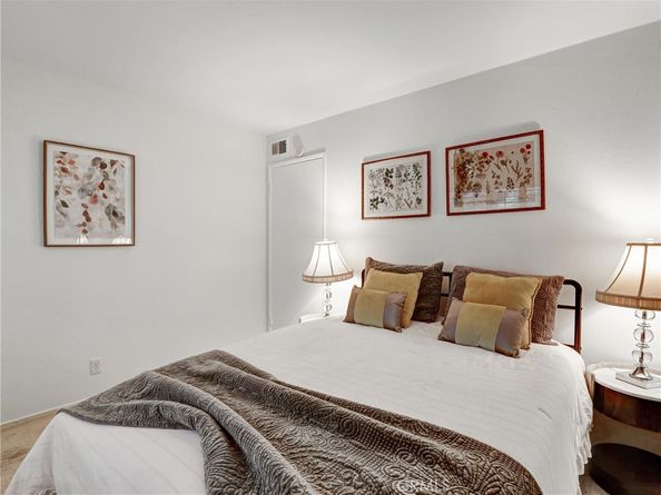 43 Glenhurst, Irvine CA 92604
