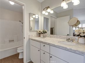 43 Glenhurst, Irvine CA 92604