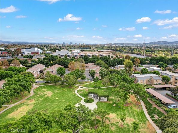 43 Glenhurst, Irvine CA 92604
