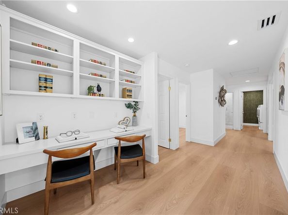 33 Winterfield Road, Irvine CA 92602