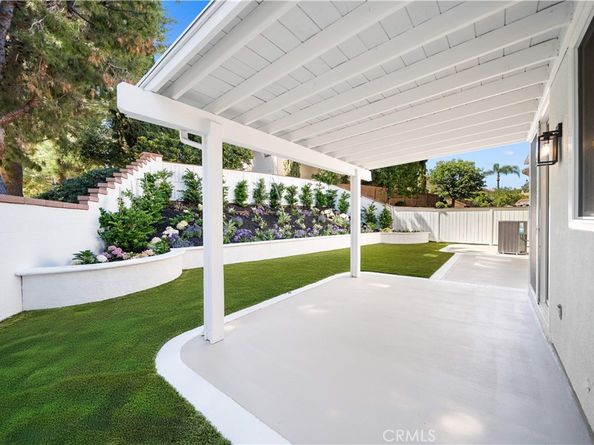 33 Winterfield Road, Irvine CA 92602