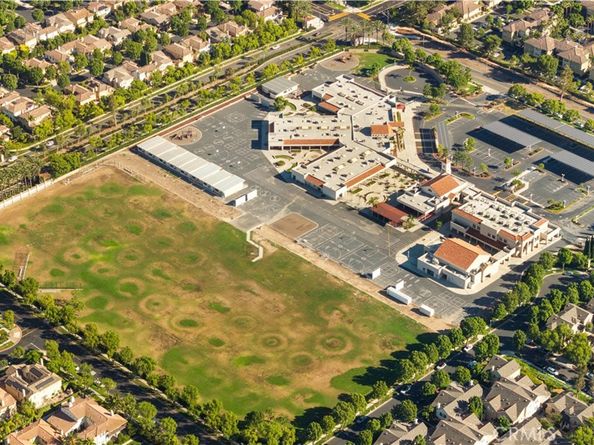 33 Winterfield Road, Irvine CA 92602