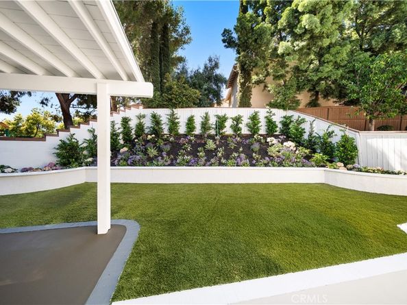 33 Winterfield Road, Irvine CA 92602