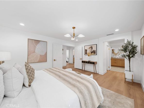 33 Winterfield Road, Irvine CA 92602