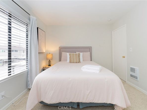 306 Streamwood, Irvine CA 92620