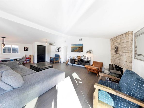 463 Elmhurst Lane, Costa Mesa CA 92626