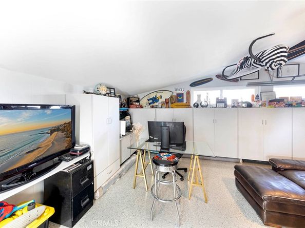 463 Elmhurst Lane, Costa Mesa CA 92626