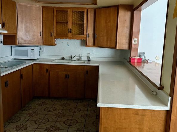 810 Congress, Costa Mesa CA 92627