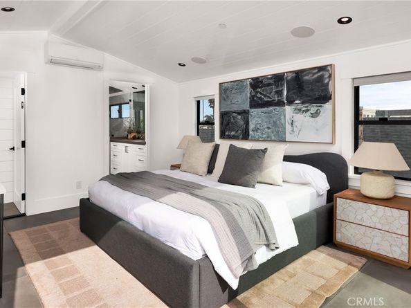 7210 W. Oceanfront, Newport Beach CA 92663