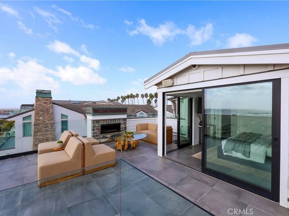7210 W. Oceanfront, Newport Beach CA 92663