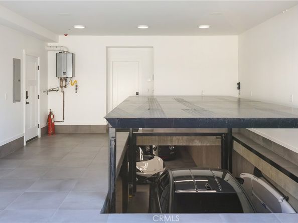 7210 W. Oceanfront, Newport Beach CA 92663