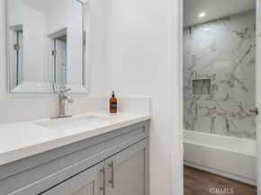 946 W 220th 216, Torrance CA 90502