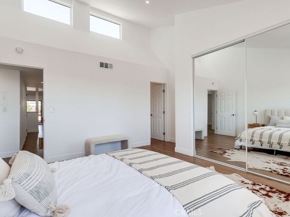 946 W 220th 216, Torrance CA 90502