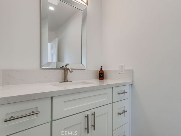 946 W 220th 216, Torrance CA 90502