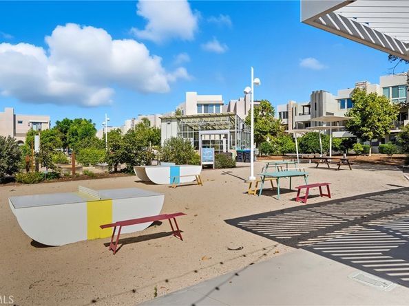 186 Stellar, Irvine CA 92618