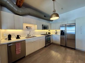527 Molino Street 401, Los Angeles CA 90013