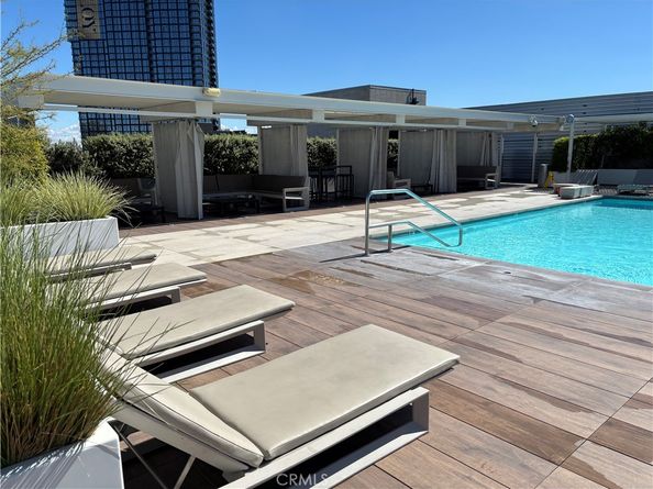 527 Molino Street 401, Los Angeles CA 90013