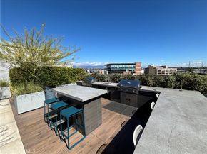 527 Molino Street 401, Los Angeles CA 90013