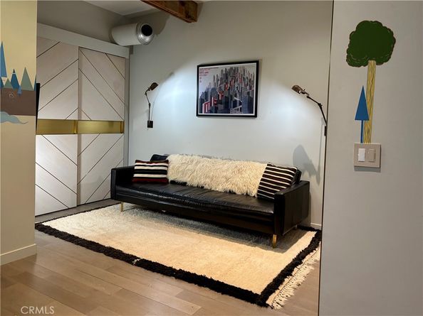 527 Molino Street 401, Los Angeles CA 90013
