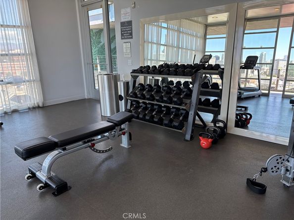 527 Molino Street 401, Los Angeles CA 90013
