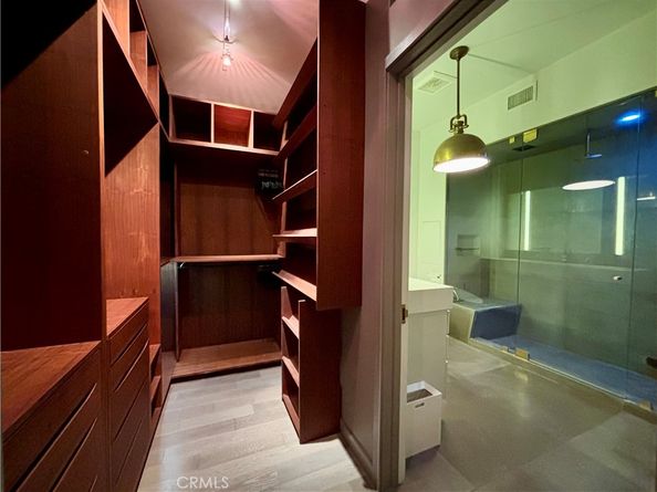 527 Molino Street 401, Los Angeles CA 90013