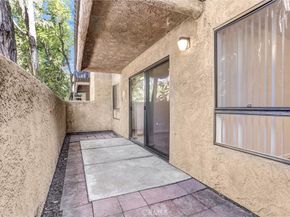 22100 Burbank 130C, Woodland Hills CA 91367