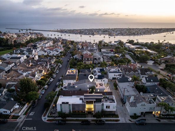 433 1/2 Acacia, Corona Del Mar CA 92625