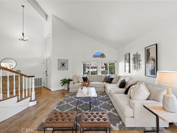 19331 Sleeping Oak, Lake Forest CA 92679