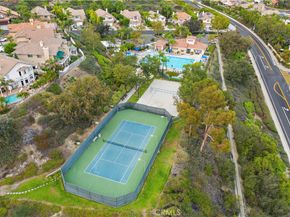 19331 Sleeping Oak, Lake Forest CA 92679