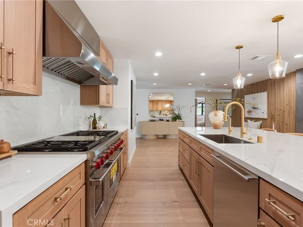 2989 Ceylon Drive, Costa Mesa CA 92626