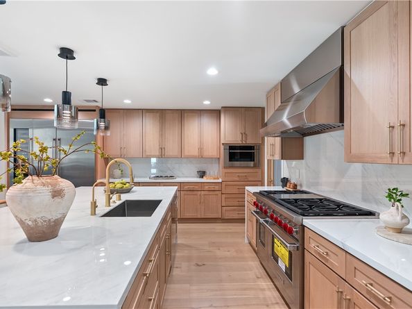 2989 Ceylon Drive, Costa Mesa CA 92626