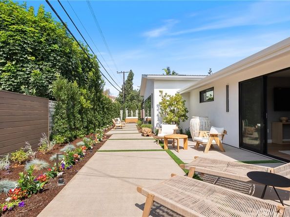 2989 Ceylon Drive, Costa Mesa CA 92626