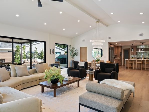 2989 Ceylon Drive, Costa Mesa CA 92626