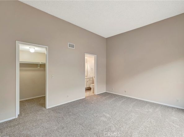 2670 W Segerstrom f, Santa Ana CA 92704
